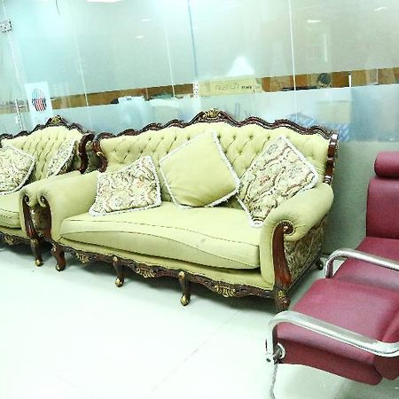 Golden Square Hotel Apartments ドバイ エクステリア 写真