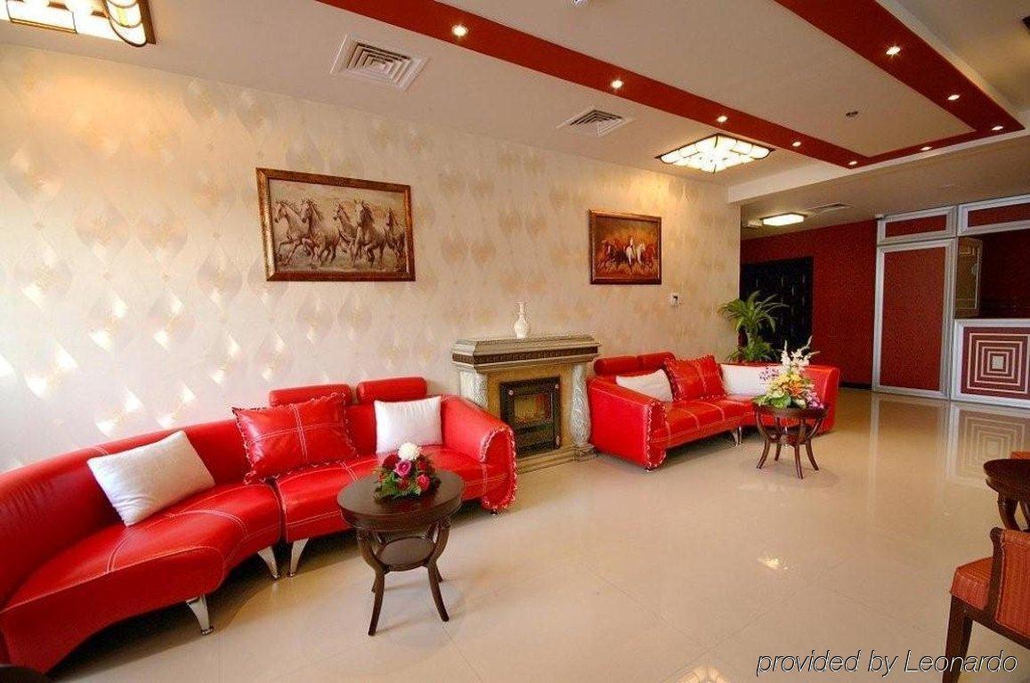 Golden Square Hotel Apartments ドバイ エクステリア 写真