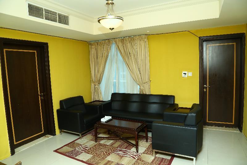 Golden Square Hotel Apartments ドバイ エクステリア 写真