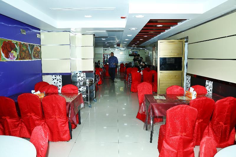 Golden Square Hotel Apartments ドバイ エクステリア 写真