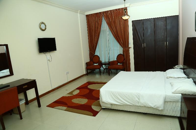 Golden Square Hotel Apartments ドバイ エクステリア 写真